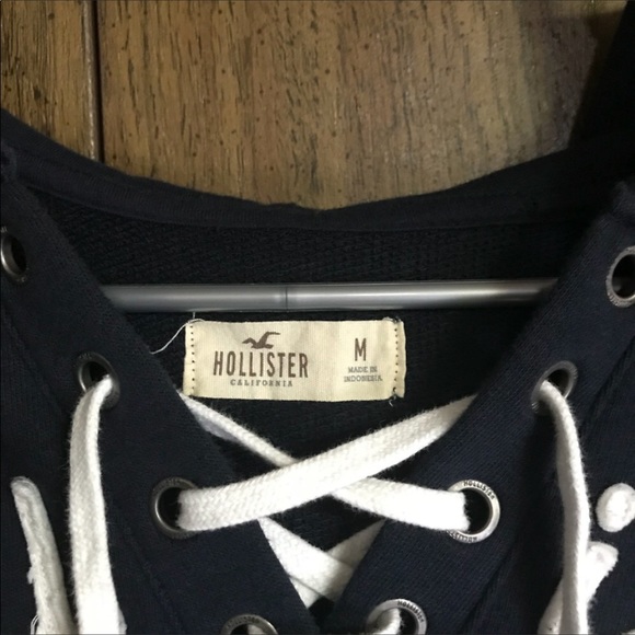 Hollister M Lace Up Hoodie - Picture 2 of 5